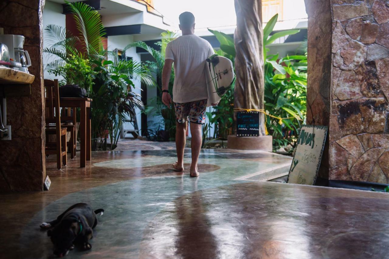 Experiencia Surf Camp Hostel Brisas de Zicatela Buitenkant foto
