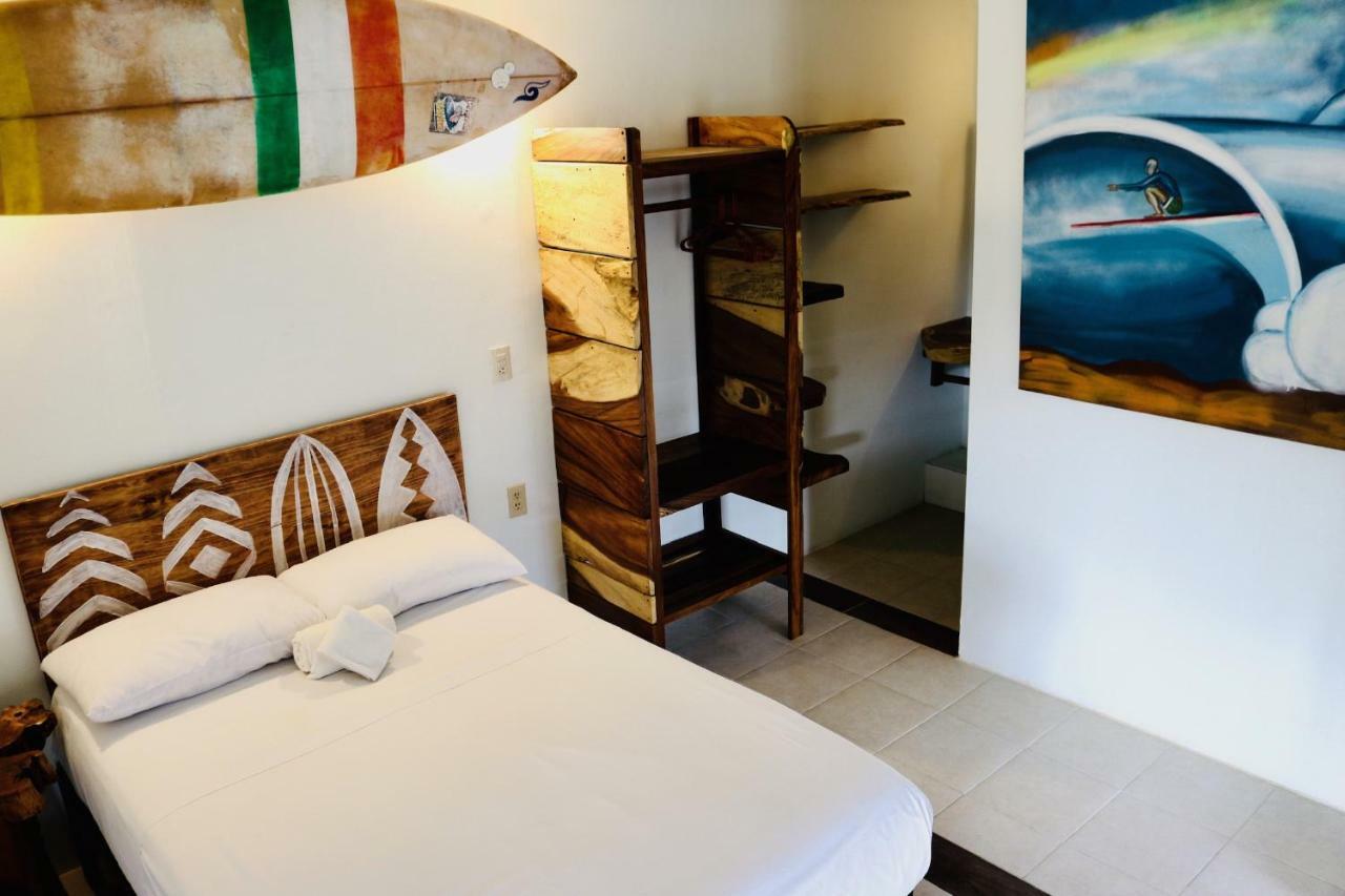 Experiencia Surf Camp Hostel Brisas de Zicatela Buitenkant foto