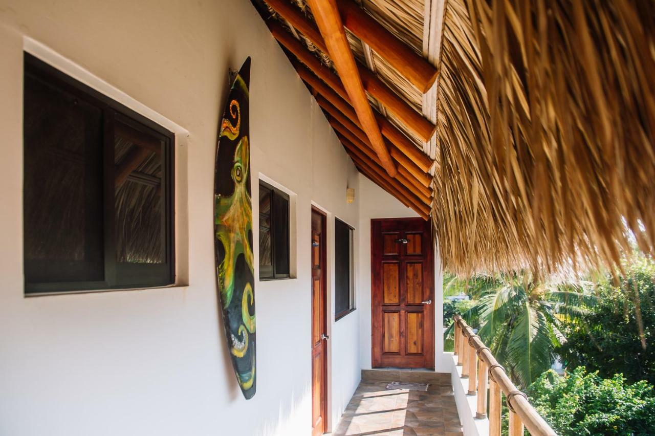 Experiencia Surf Camp Hostel Brisas de Zicatela Buitenkant foto