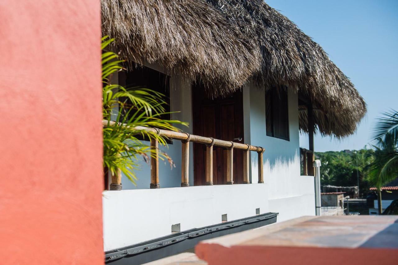 Experiencia Surf Camp Hostel Brisas de Zicatela Buitenkant foto