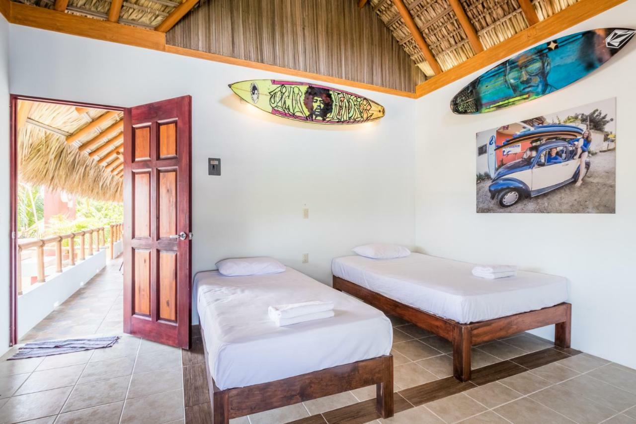 Experiencia Surf Camp Hostel Brisas de Zicatela Buitenkant foto